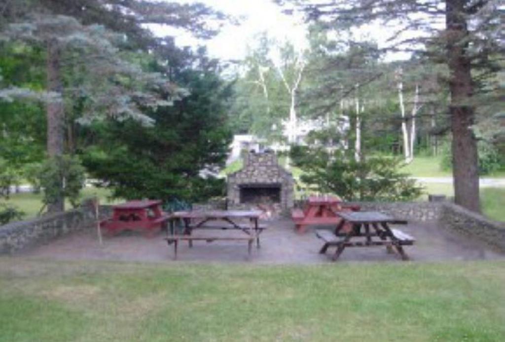 Motel Patio Motor Court Carroll Exterior foto