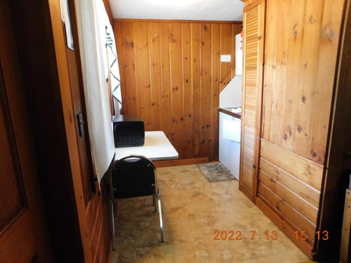 Motel Patio Motor Court Carroll Exterior foto